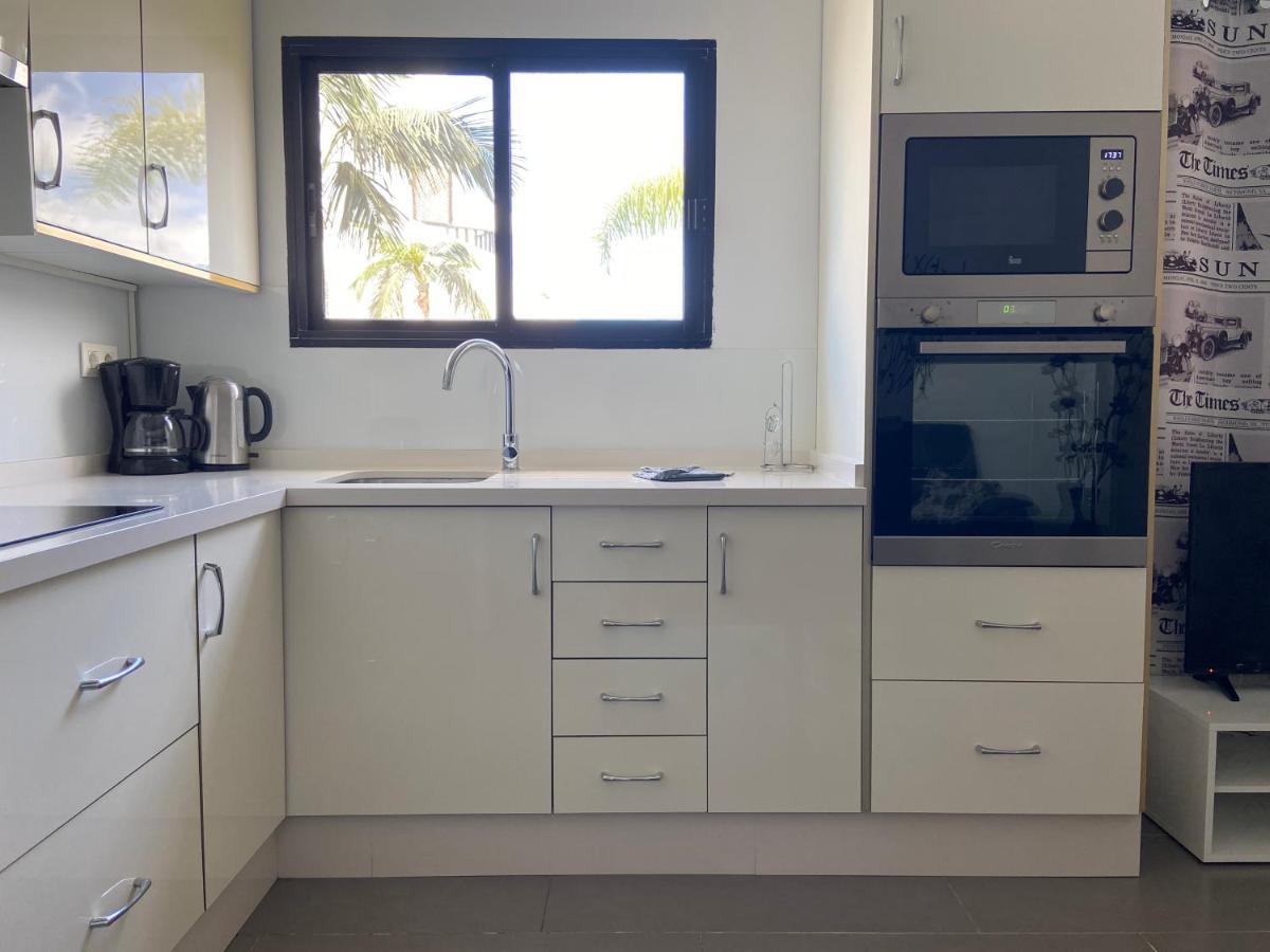 1 Bed Los Cristianos Near The Bus Station Arona  Exterior photo